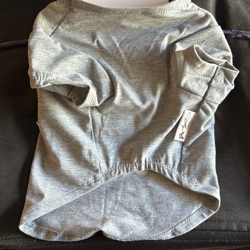 NWT What would Dolly do? Doggy Parton dog T-shirt small - Picture 3 of 5